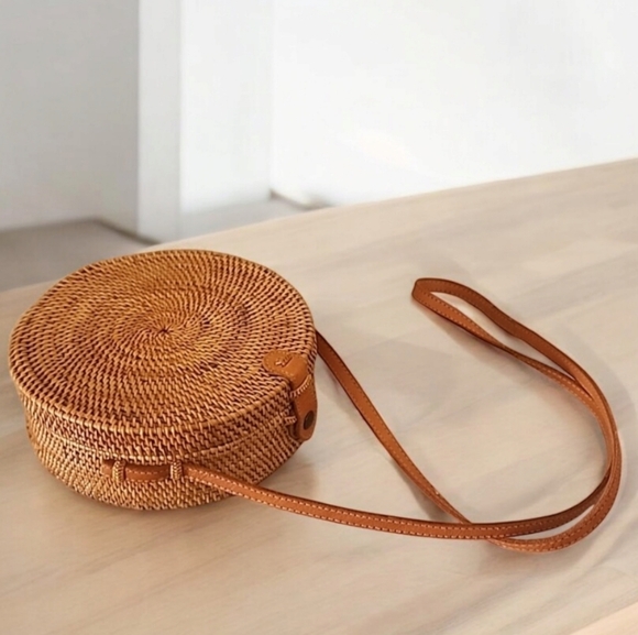 Round Rattan Straw Crossbody Bag Purse Boho Festival Luxe Leather Woven - Picture 5 of 12